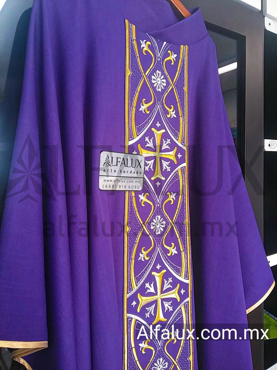 05 FRANCES Morado Central 231